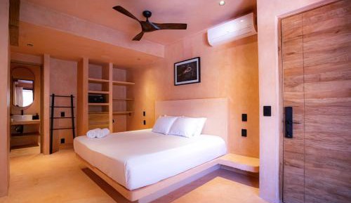 Deluxe Double or Twin Room with Pool View