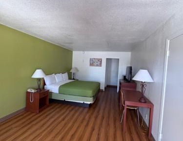 King Room - Non Smoking