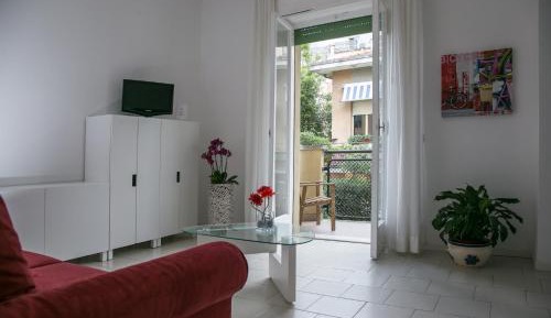 One-Bedroom Apartment with Terrace (5 Adults)