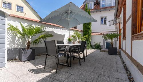 One-Bedroom Deluxe Apartment