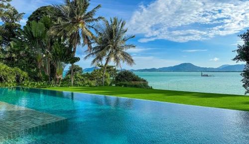 Villa - Beach Front