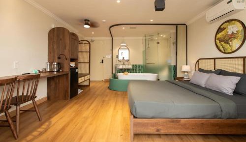 King Room with Balcony