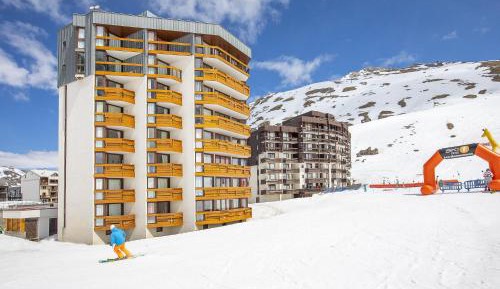 Studio Apartment with Balcony