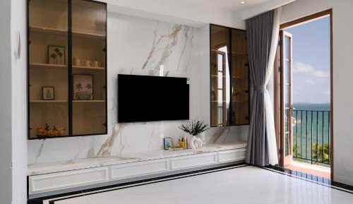 Deluxe Double Room with Balcony and Sea View