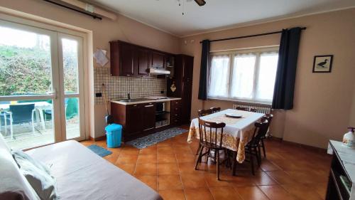 Family Room (2 Adults + 2 Children)