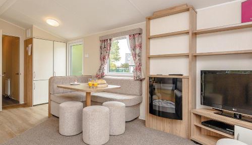 Mobile Home 3