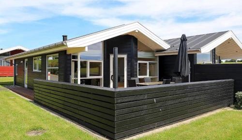 Three-Bedroom Vacation Home 