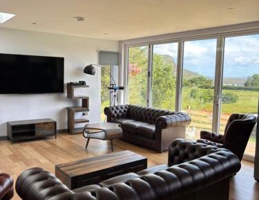 Four-Bedroom Holiday Home