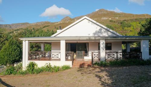 Cottage (6 Adults) - The Lodge