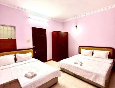 Quadruple Room with Private Bathroom