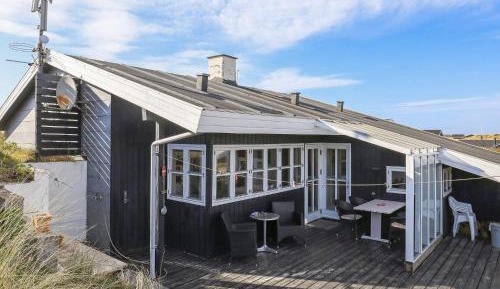 Three-Bedroom Vacation Home 