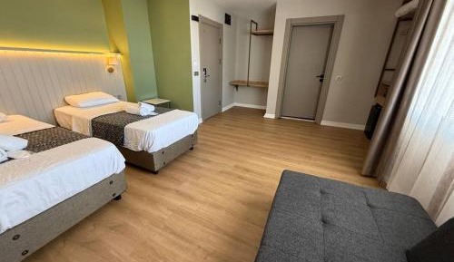 Twin Room with Balcony