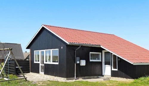 Three-Bedroom Vacation Home 