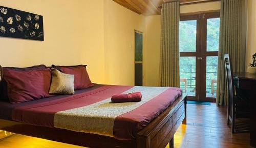 Deluxe Double Room with Balcony