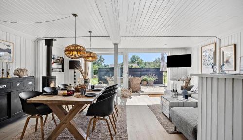 Three-Bedroom Vacation Home 