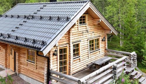 Three-Bedroom Holiday Home 