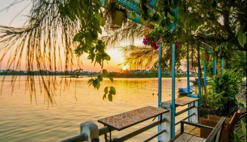 Double Room with Pool View