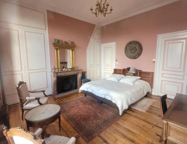 Double or Twin Room with Partial Sea View