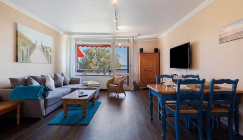 Superior One-Bedroom Apartment with Balcony