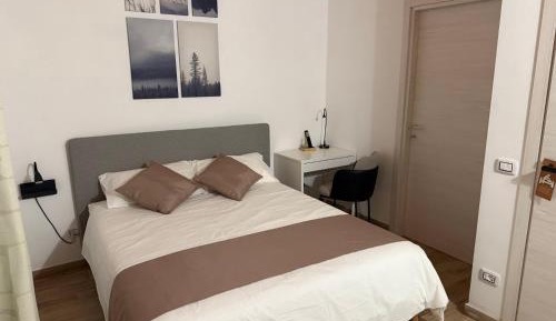 Deluxe Room (2 Adults + 1 Child)