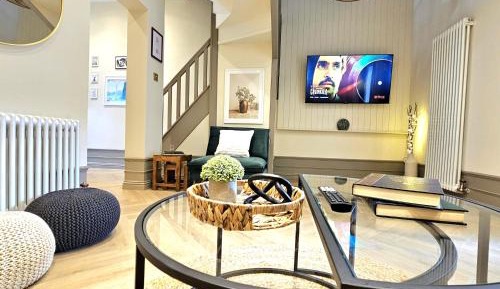 Three-Bedroom Holiday Home 