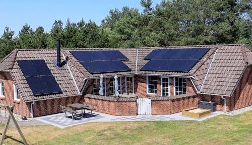 Five-Bedroom Holiday Home