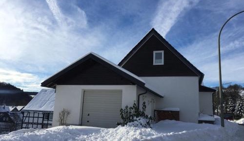Three-Bedroom Holiday Home 