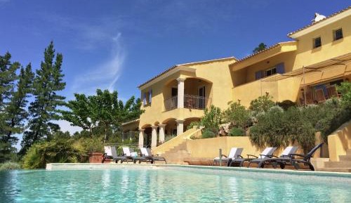 Six-Bedroom Villa 