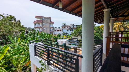 One-Bedroom Apartment with Balcony