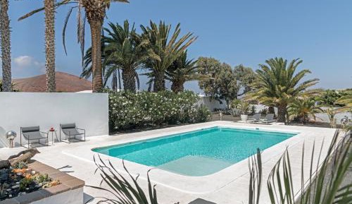 Villa with Sea View