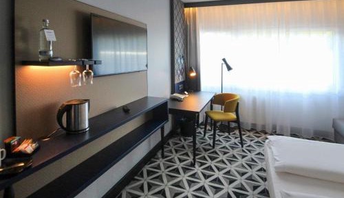 Standard Room with Double and Armchair Bed