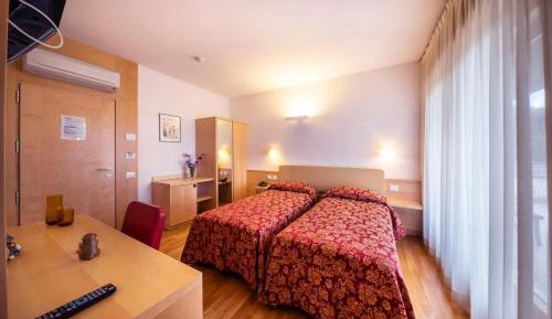 Twin Room - Disability Access