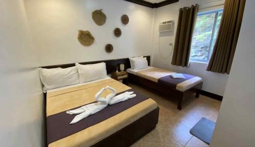 Deluxe Double or Twin Room with Mountain View