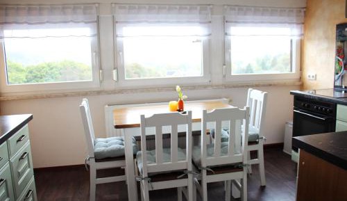 One-Bedroom Apartment with View