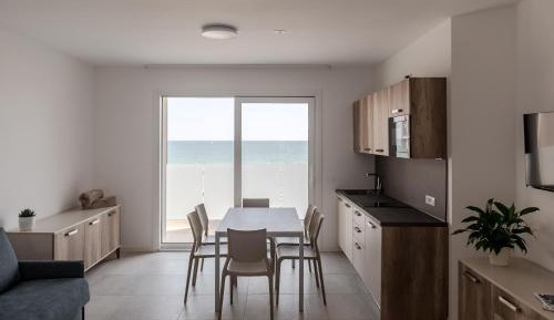 One-Bedroom Apartment with Sea View and Balcony