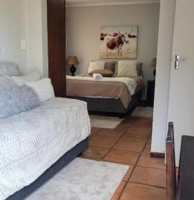Queen Room with Garden View