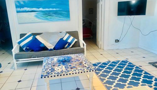 Family Apartment with Sea View