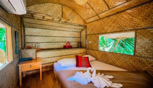 Queen Room with Garden View