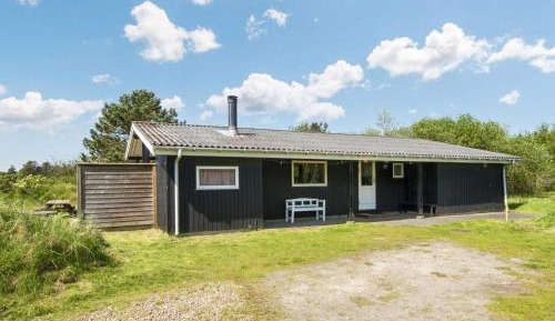 Three-Bedroom Vacation Home 