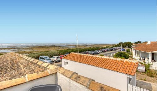 Four-Bedroom Holiday Home