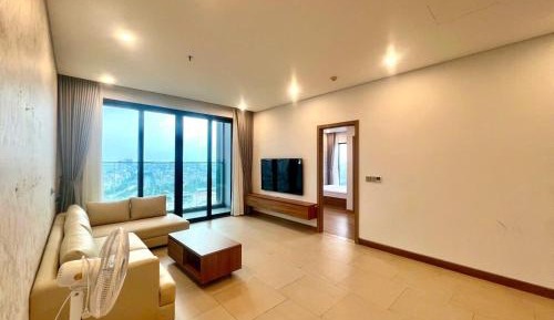 Three-Bedroom Apartment - High Floor