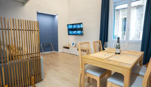 Deluxe Studio
