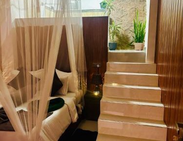 Family Room with Mountain View