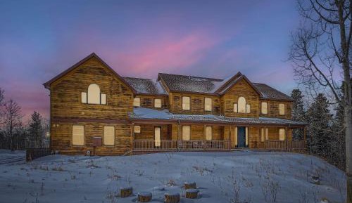 Six-Bedroom House
