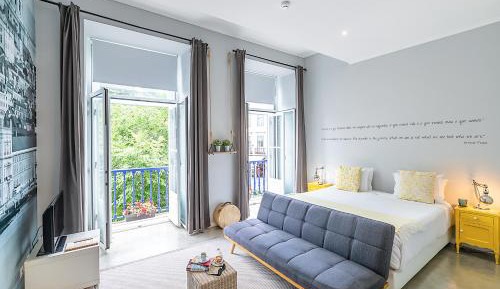 Standard Suite with Kitchenette and River View