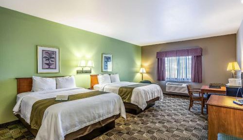 Queen Room with Two Queen Beds - Non-Smoking