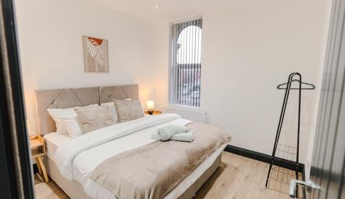 Two-Bedroom Deluxe Apartment