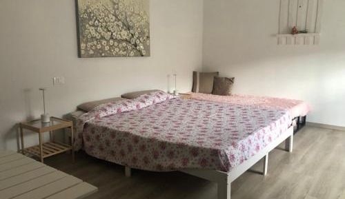 Two-Bedroom Deluxe Apartment with Balcony