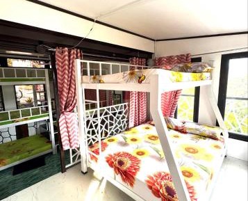 Family Room with Mountain View