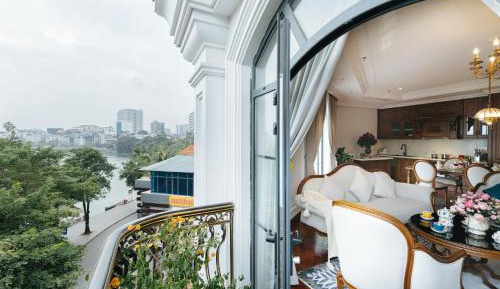 King Suite with Balcony